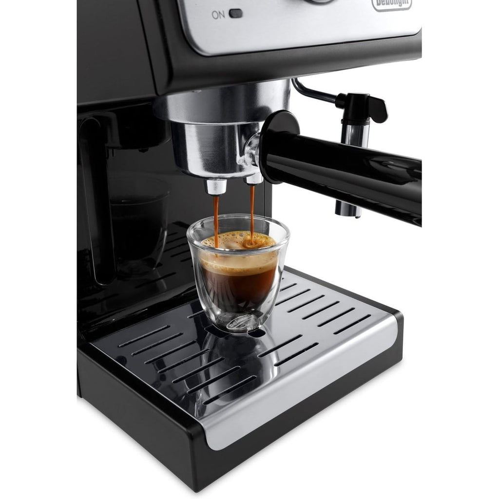De'Longhi ECP3220 15-Bar Pump Espresso and Cappuccino Machine