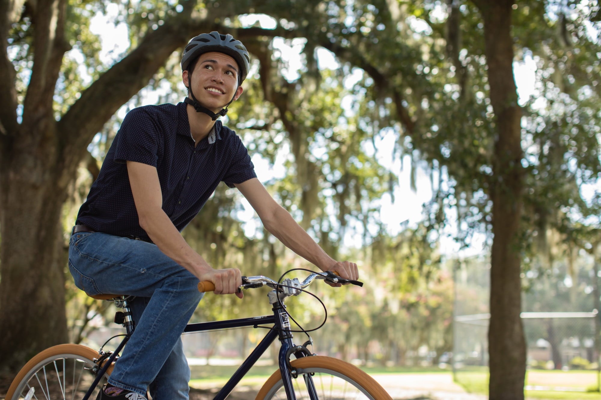 Dynacraft Dynacraft 700-Inch Mens Hybrid Bike For Age 12-99 Years
