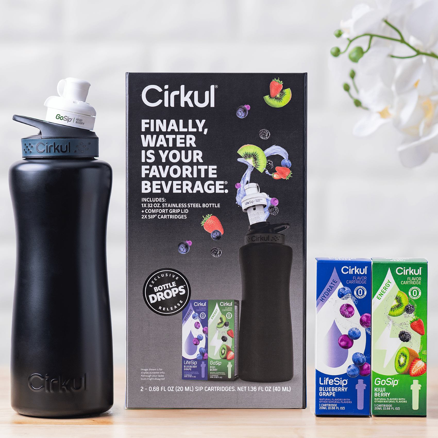 Cirkul 32oz Rose Gold Stainless Steel Water Bottle Starter Kit with Rose Gold Lid and 2 Flavor Cartridges (Strawberry & Passion Fruit Dragon Fruit)