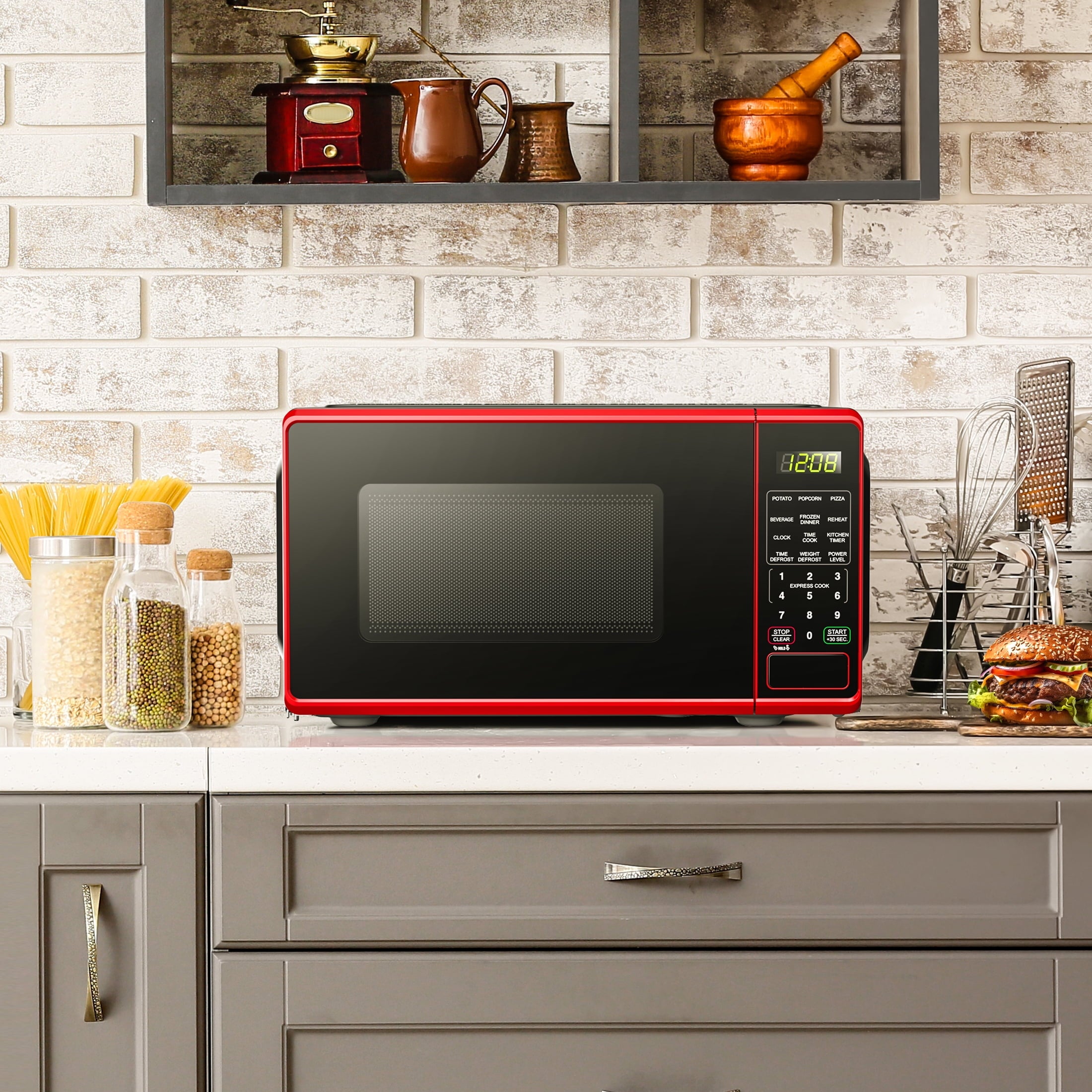 Mainstays 0.7 Cu ft Countertop Microwave Oven, 700 Watts, Black, New