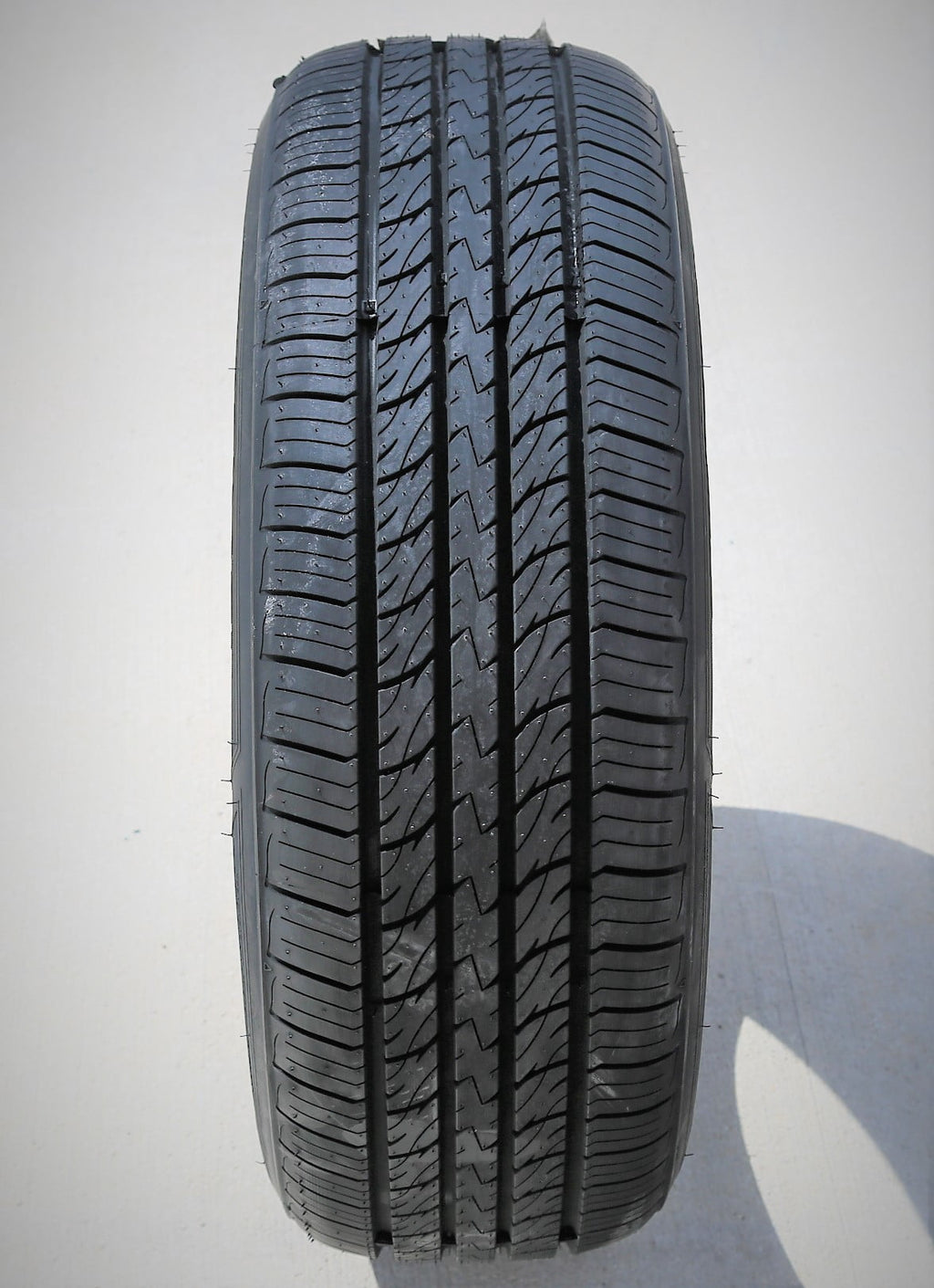 Arroyo Eco Pro A/S 205/70R16 97H All Season Tire