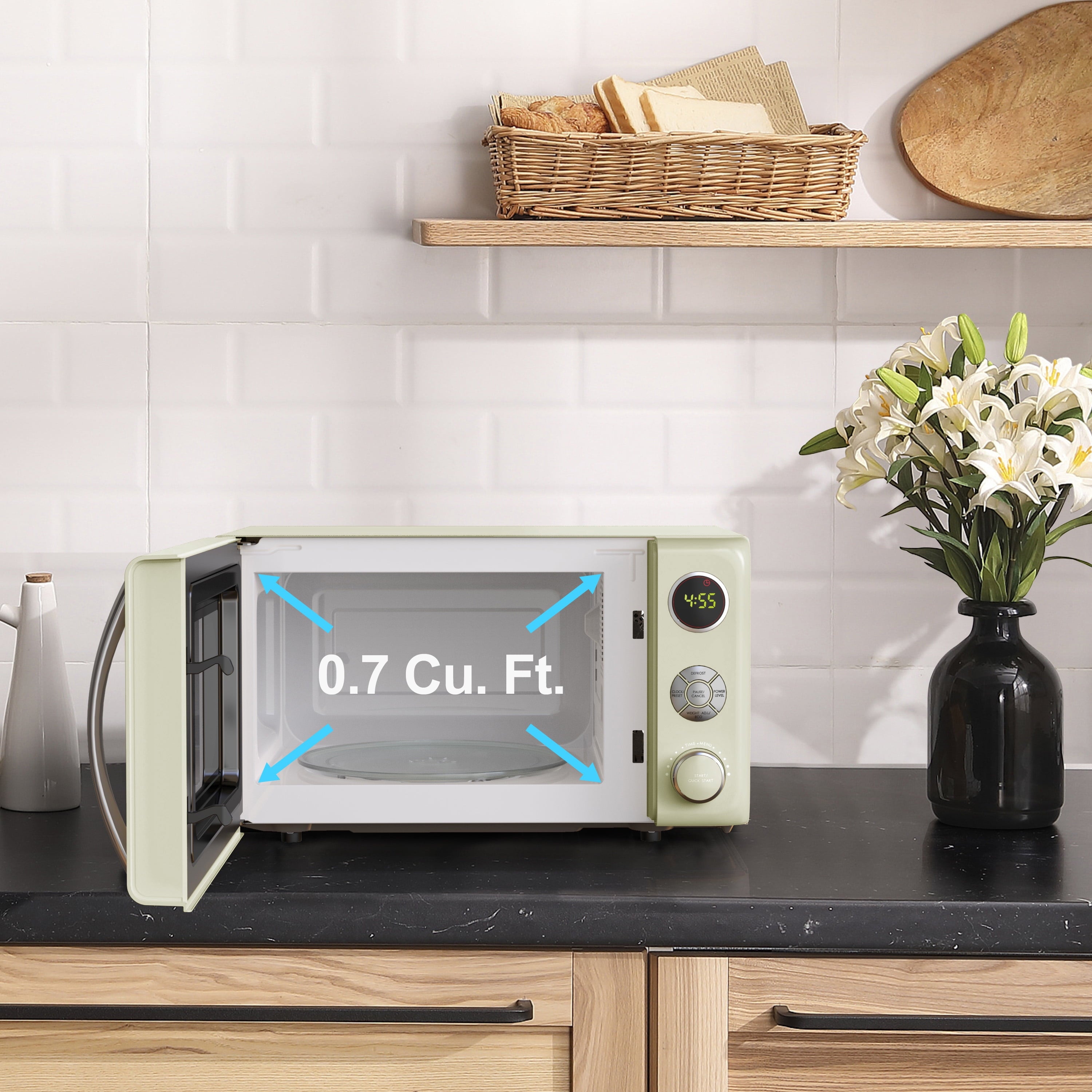 Galanz 0.7 Cu. ft. Retro Countertop Microwave Oven, 700 Watts, Cream Color