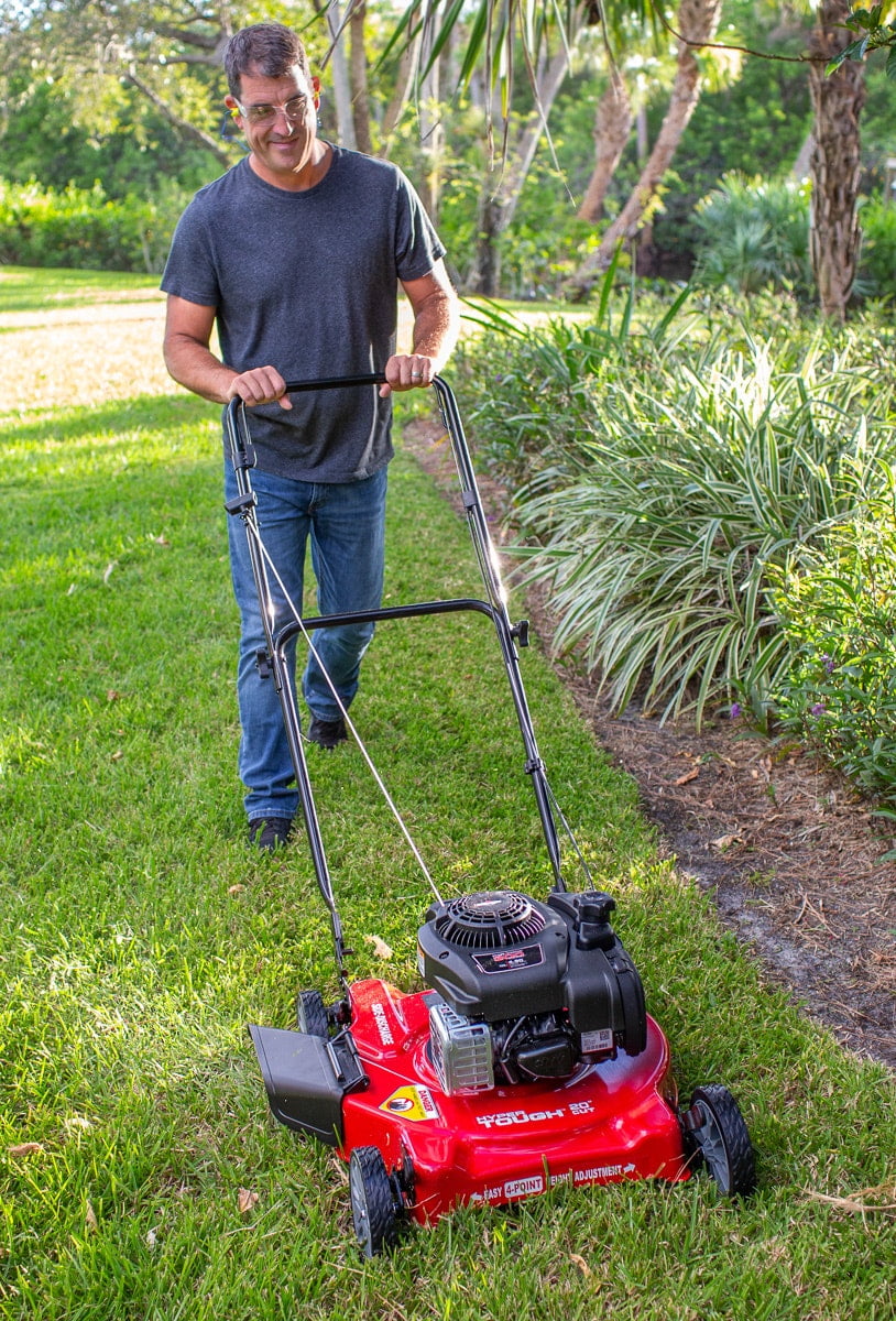 Hyper Tough 20-inch 125cc Gas Push Mower with Briggs & Stratton Engine