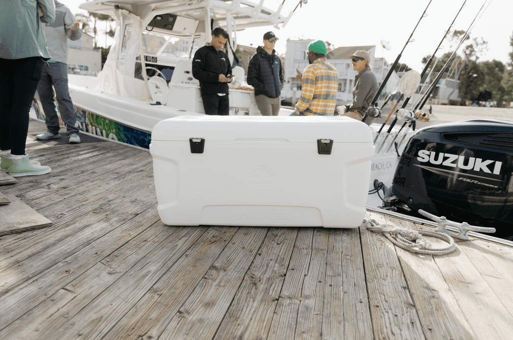Igloo 150 QT Latitude Marine Hard Side Cooler, White (41"x18"x20")