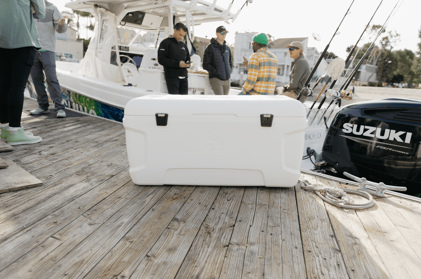 Igloo 150 QT Latitude Marine Hard Side Cooler, White (41"x18"x20")