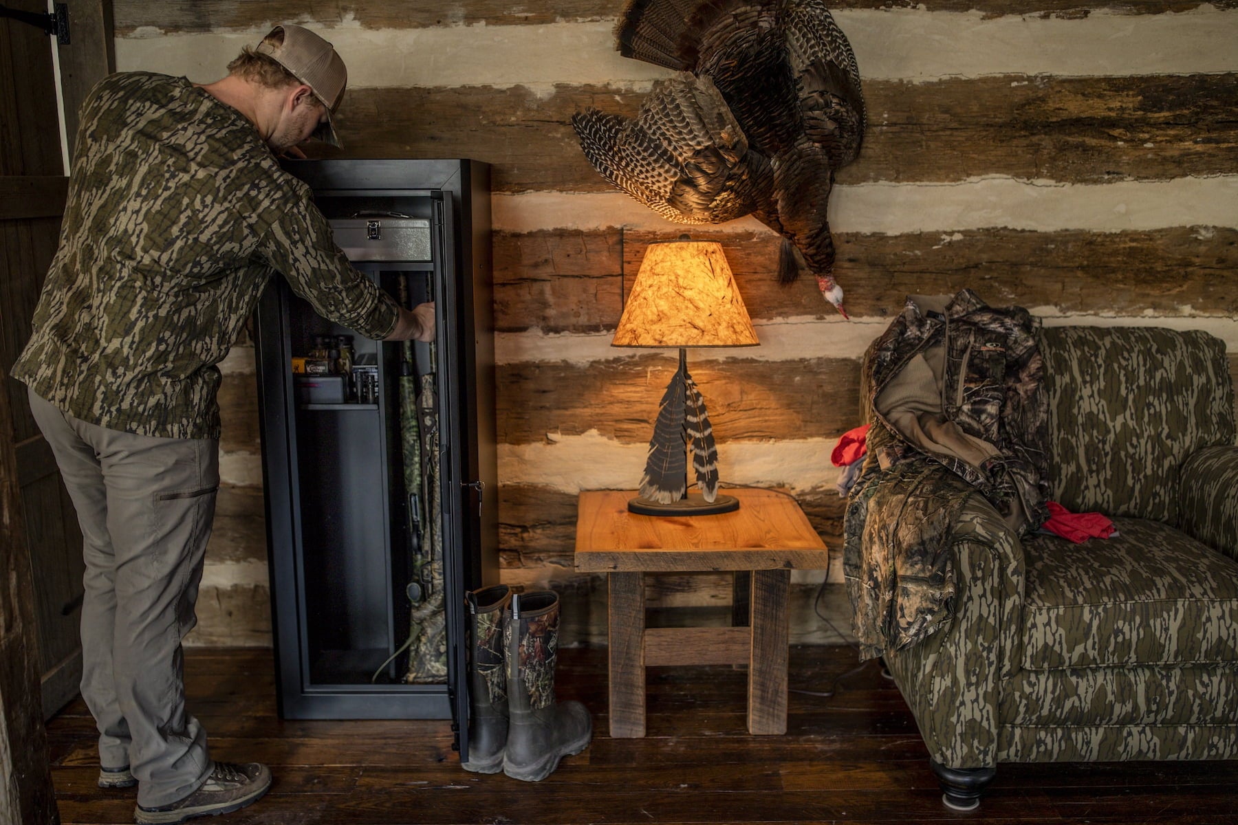 Mossy Oak 18 Gun Security Cabinet, 21 in. x 18 in. x 55 in., Black